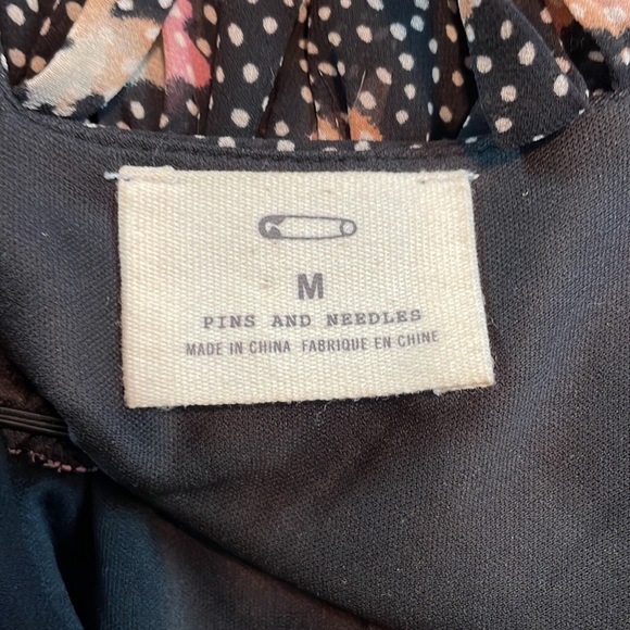 Pins and Needles flower and polka dot dress - Picture 6 of 7